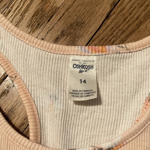 Size 14 lot. Two shorts and one tank. - Picture 3 of 7